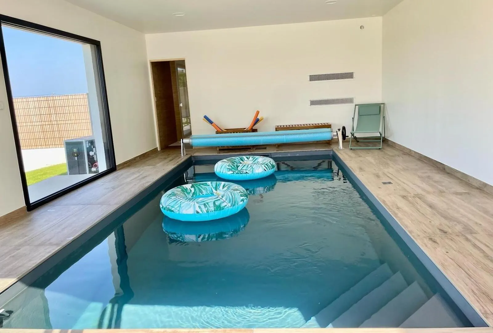 Magnifique Maison Vue Mer Avec Piscine Interieure Carantec 0*,  Francja