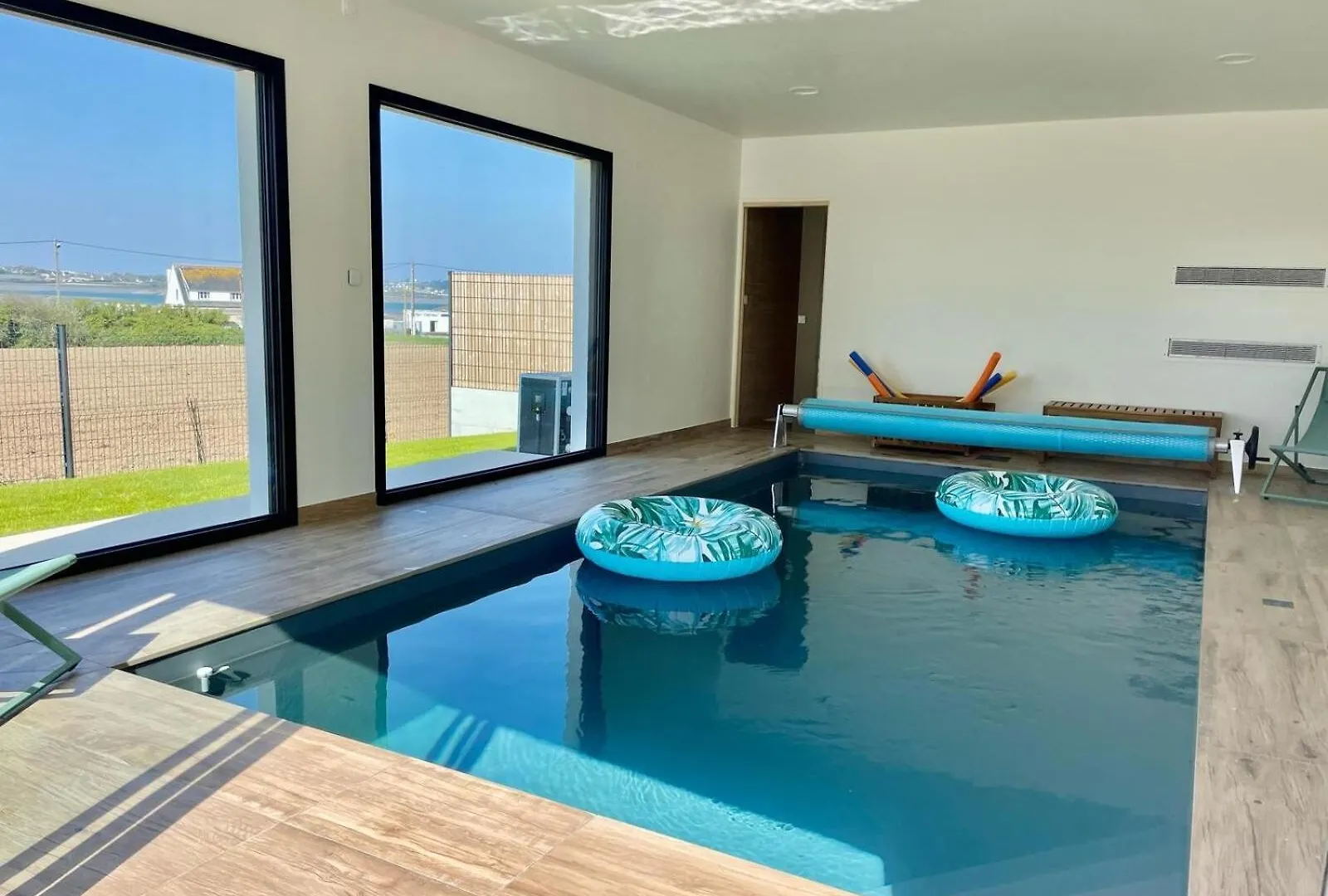 Magnifique Maison Vue Mer Avec Piscine Interieure Carantec Francja